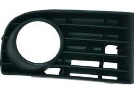 GRIGLIA FENDINEBBIA DX A 4 PROFILI PER VW GOLF 5 08/2003>12/2008 [OE 1K0853665B]