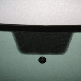 PARABREZZA INCAPSULATO VERDE+FINESTRELLA PER VW POLO 09/2009>12/2017