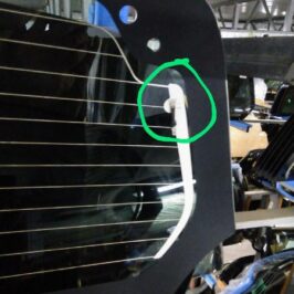 LUNOTTO FUME' APRIBILE 6 FORI PER CITROEN C1 06/2005> PEUGEOT 107 06/2005> ECONOMICO OE 681310H091