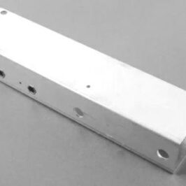 STAFFA RINFORZO PARAURTI ANTERIORE SX PER BMW S5 F10-F11 01/2010>05/2013> [OE 51117158873]