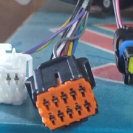 RETROVISORE DX ELETTRICO TERMICO ABBATTIBILE C/SONDA +LUCCIOLA +LUCE CORTESIA 12PIN BASE PRIMERIZZATA PER CITROEN C4 09/2010>