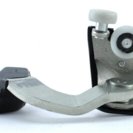 RULLO SUPERIORE DX C/STAFFA PORTA SCORREVOLE PER IVECO DAILY 05/2006> OE 3804680