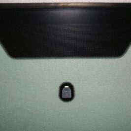 PARABREZZA VERDE INCAPSULATO C/VIN+SERIGRAFIA RETROVISORE PER JAGUAR X TYPE 01/2001> OE C2S49441