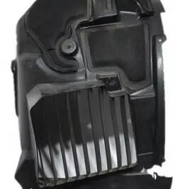 PARASASSI ANTERIORE DX PER MASERATI LEVANTE 06/2016> OE 670102313