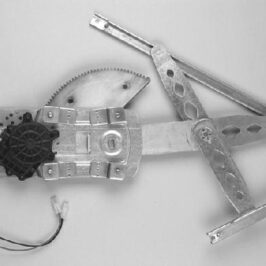 ALZACRISTALLO ELETTRICO ANTERIORE DX PER NISSAN MICRA 3/5PORTE 11/1992>12/2002 [OE 807015F600]