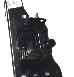 STAFFA RINFORZO PARAURTI ANTERIORE DX PER OPEL CORSA D 10/2006>12/2013 OE 13179961