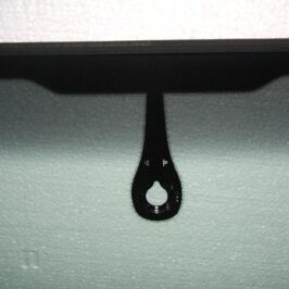 PARABREZZA ACUSTICO VERDE FASCIA GRIGIA+SENSORE+VIN PER AUDI A4 12/2007> OE 8K0845099FNVB