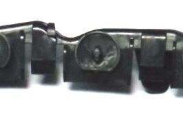 STAFFA PARAURTI ANTERIORE SX PER AUDI A3 3/5PORTE 09/2003>06/2008 OE 8P0807183A