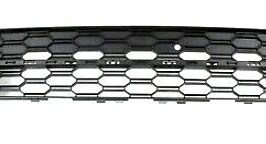 GRIGLIA PARAURTI ANTERIORE C/FORI MODANATURA  PER SKODA OCTAVIA 01/2017>  OE 5E0853677M9B9