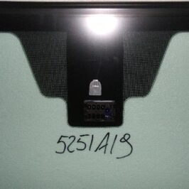 PARABREZZA INCAPSULATO VERDE SENSORE PER MAZDA 6 02/2008>09/2012 OE GAL163900