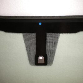 PARABREZZA INCAPSULATO VERDE PER LEXUS CT200 01/2010> OE 5610176360