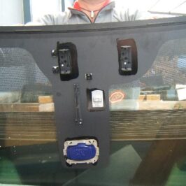 PARABREZZA INCAPSULATO VERDE C/SENSORE+GPS PER PEUGEOT 307 CC 2003> 03 8116NV