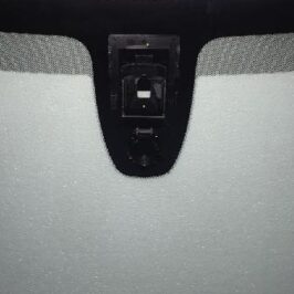 PARABREZZA INCAPSULATO VERDE CAMERA+VIN PER CITROEN C3 01/2016> 5PORTE OE 9827172680