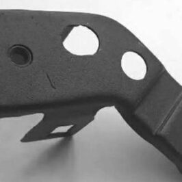 STAFFA RADIATORI INFERIORE DX PER RENAULT MEGANE 11/2008> [OE 625B47883R]