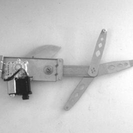 ALZACRISTALLO ELETTRICO DX C/CONFORT PER OPEL CORSA B 3PORTE 04/1993>09/2000 [OE 140004]