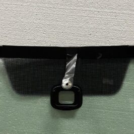 PARABREZZA INCAPSULATO VERDE RISCALDATO C/SENSORE+FINESTRELLA  PER VW JETTA 01/2011>