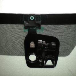 PARABREZZA VERDE ACUSTICO RISCALDATO C/SENSORE+CAMERA+PROFILO INFERIORE PER NISSAN X-TRAIL 01/2014-