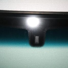 PARABREZZA INCAPSULATO C/FASCIA VERDE PER OPEL ASTRA H GTC 3PORTE 06/2004>