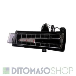 FANALINO RETROVISORE DX A LED PER MERCEDES CLASSE CLA C117 01/2013> CLASSE C W204 2011> CLASSE B W246 2011> CLASSE E W212 03/2012> GLA X156 01/2014> GLK X204 07/2008>