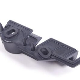 STAFFA PARAURTI ANTERIORE DX PER AUDI A4 12/2011> [OE 8K0807284E]