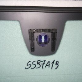 PARABREZZA VERDE C/SENSORE +FINESTRELLA +PROFILO INFERIORE PER MERCEDES GLK X204 07/2008-