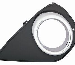 GRIGLIA FENDINEBBIA SX NERA PER TOYOTA YARIS 5PORTE 07/2014> [OE 520400D050]