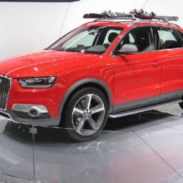 PARABREZZA INCAPSULATO VERDE ACUSTICO FASCIA GRIGIA PER AUDI Q3 01/2011> OE 8U0845099CNVB