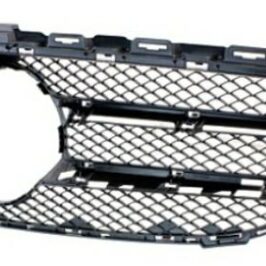 GRIGLIA RADIATORE NERA C/MODANATURA ARGENTO+PROFILI CROMATI PER MERCEDER CLASSE C W205 AVANTGARDE 12/2013> OE A2058880023