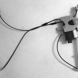 ALZACRISTALLO ELETTRICO PORTA DX C/CONFORT PER RENAULT CLIO 3PORTE 09/2005>10/2012 [OE 8200297447]