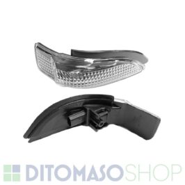 FANALINO RETROVISORE DESTRO PER TOYOTA AURIS 2012> YARIS 01/2011> OE 8173102120