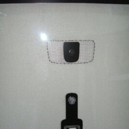 PARABREZZA INCAPSULATO COATIZZATO ACUSTICO SENSORE+VIN PER CITROEN C4 PICASSO -GRAN PICASSO 10/2006> SERIGRAFIA PICCOLA 8116RZ