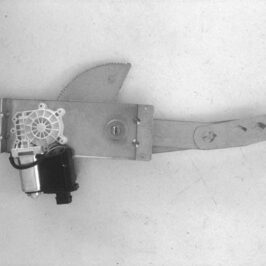 ALZACRISTALLO ELETTRICO ANTERIORE DX C/CONFORT PER OPEL CORSA B 04/1993>09/2000 [OE 140002]