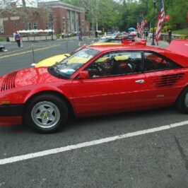 PARABREZZA C/FASCIA BLU FERRARI MONDIAL 1981>