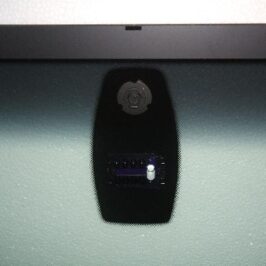 PARABREZZA COATIZZATO FASCIA VERDE+SENSORE+RILEVAMENTO NEBBIA+VIN PER BMW S1 E81/E87 08/2004> S1 E82/E88 01/2007> OE 51317077139