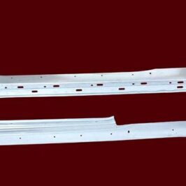 SOTTOPORTA DX BASSO PER FIAT 500 07/2007> [OE 71749349]