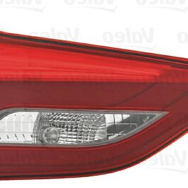 FANALE POSTERIORE DX INTERNO PER TOYOTA AVENSIS 4PORTE/SW 05/2015>-VALEO