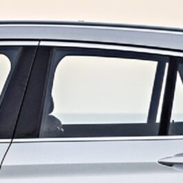 VETRO SCENDENTE VERDE SX C/FORO PORTA POSTERIORE PER BMW X1 2015> OE 51357349497