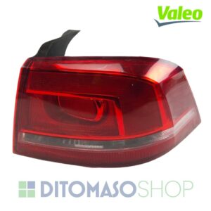 FANALE POSTERIORE DX ESTERNO PER VW PASSAT BERLINA 10/2010>12/2013  VALEO [OE 7N0945094D]