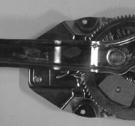 MECCANISMO SX ELETTRICO ANTERIORE PER BMW S3 BERLINA/SW 12/1990>04/1998 [OE 51348119775]