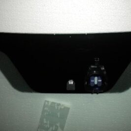 PARABREZZA VERDE SENSORE+VIN PER CITROEN C4 AIRCROSS 2012> PEUGEOT 4008 2012> SERIGRAFIA NERA OE 6102B070