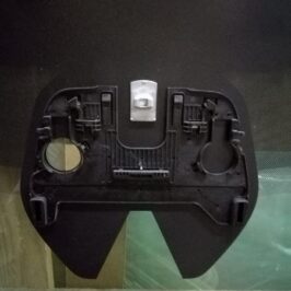 PARABREZZA VERDE C/PROFILO INFERIORE ACUSTICO C/SENSORE +CAMERA +FINESTRELLA PER RENAULT KOLEOS 01/2017>