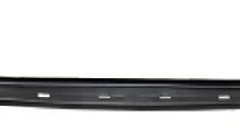 RINFORZO PARAURTI ANTERIORE INFERIORE PER VW GOLF 8 03/2020> [OE 5H0807651E]