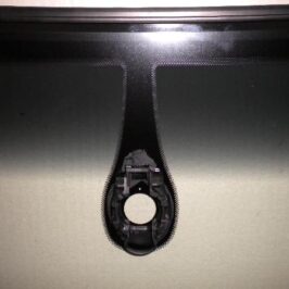 PARABREZZA INCAPSULATO VERDE C/SENSORE PER AUDI A3 05/2016-  3/5PORTE