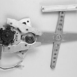 ALZACRISTALLO ELETTRICO ANTERIORE DX PER ROVER 200 3/5PORTE 10/1995> [OE CUH101900]